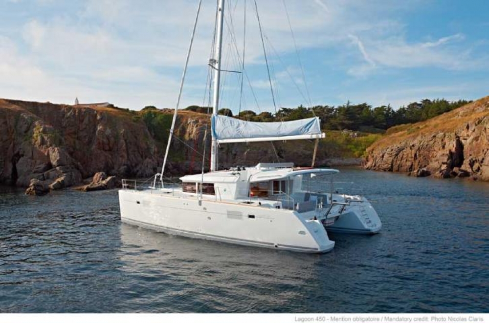 Lagoon 450S Charter Bareboat Catamaran lagoon-450s-charter-bareboat-catamaran